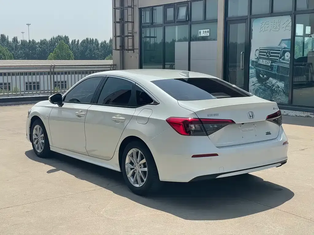 Honda Civic — фото 4