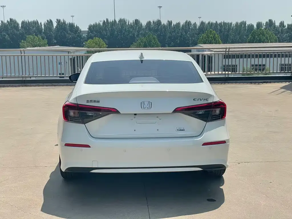 Honda Civic — фото 2