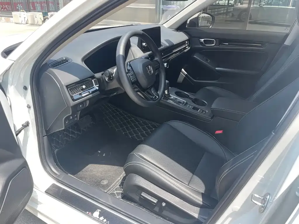 Honda Civic — фото 10