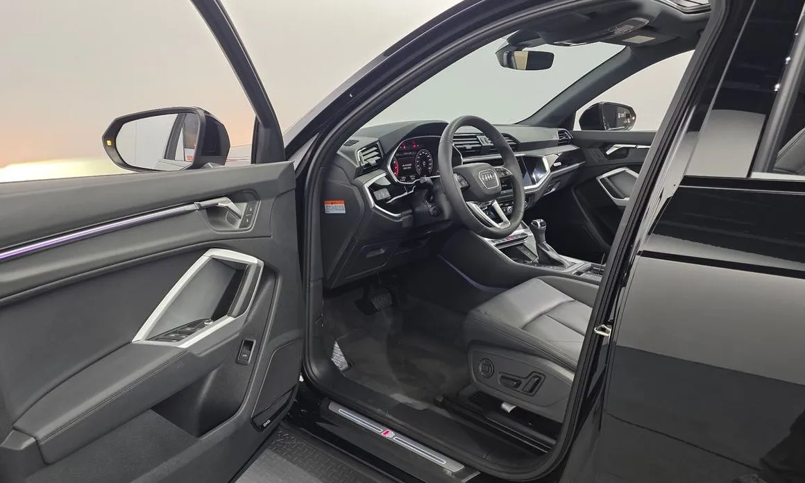 Audi Q3 — фото 10