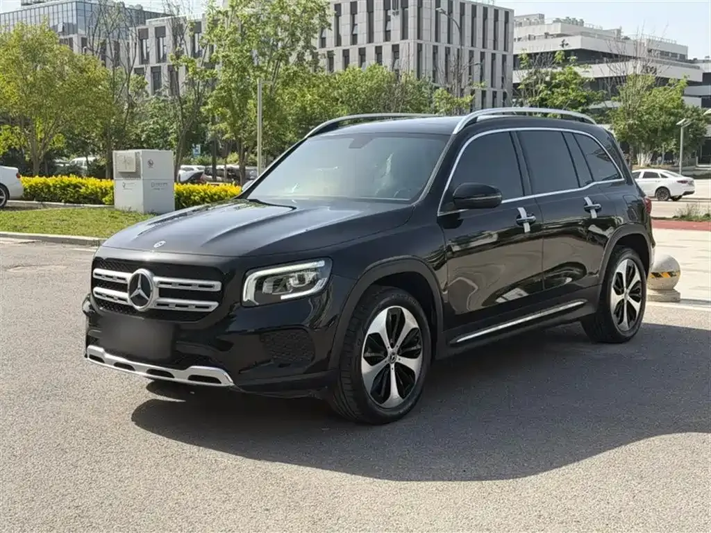 Mercedes-Benz GLB — фото 8