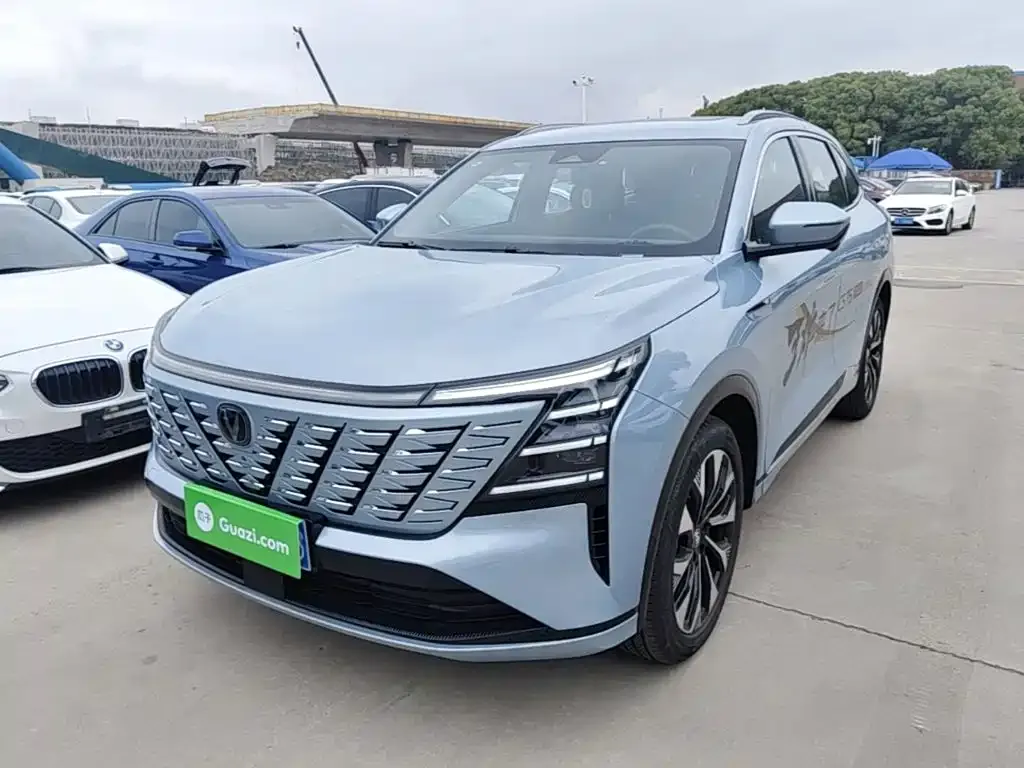 Changan CS75PLUS — фото 1