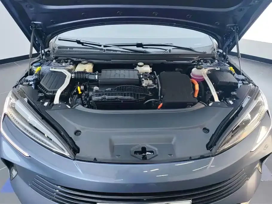 BYD Seal — фото 7
