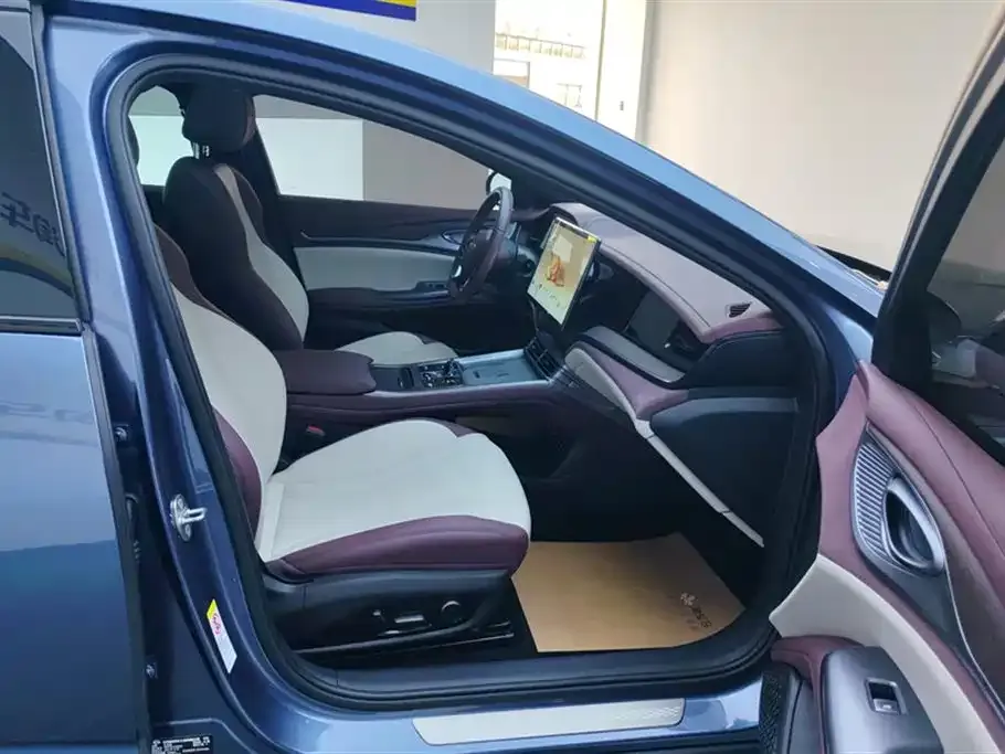 BYD Seal — фото 6