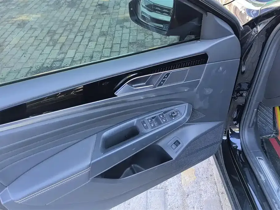 Volkswagen Passat — фото 2