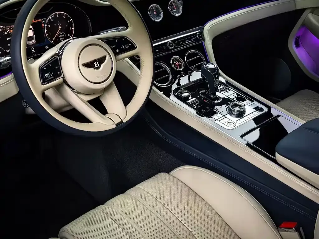 Bentley Continental — фото 6