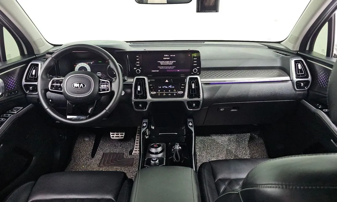Kia Sorento — фото 8