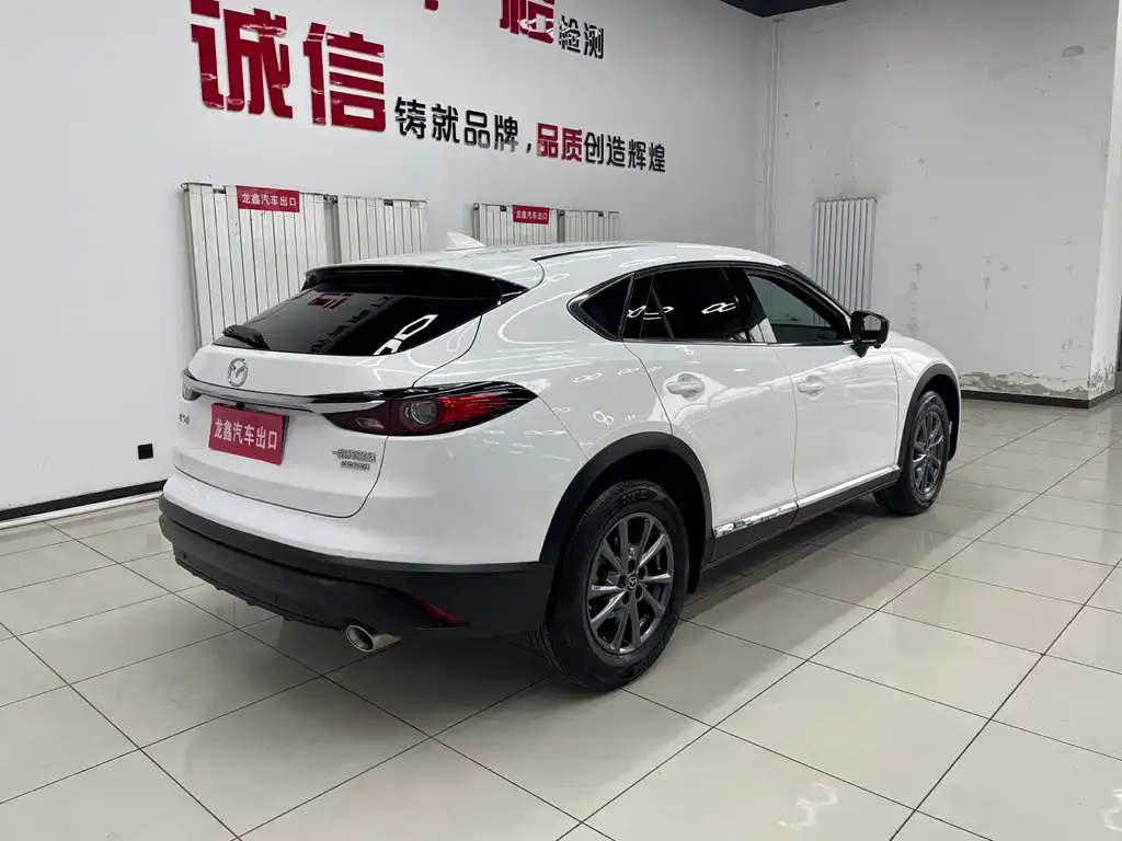 Mazda CX-4 — фото 7