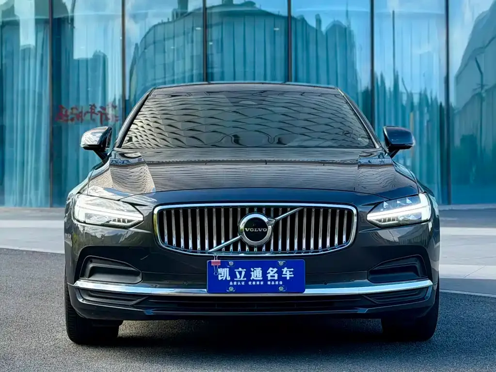 Volvo S90 — фото 9
