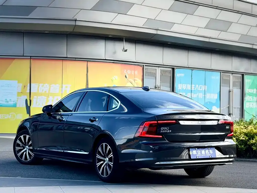 Volvo S90 — фото 5