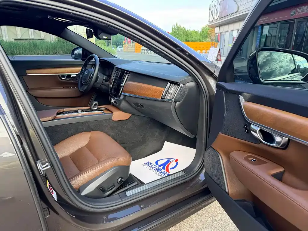 Volvo S90 — фото 2