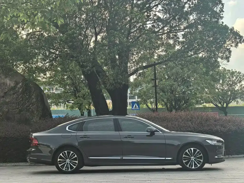 Volvo S90 — фото 7