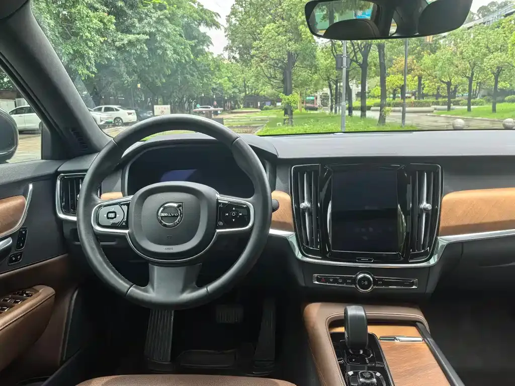 Volvo S90 — фото 2