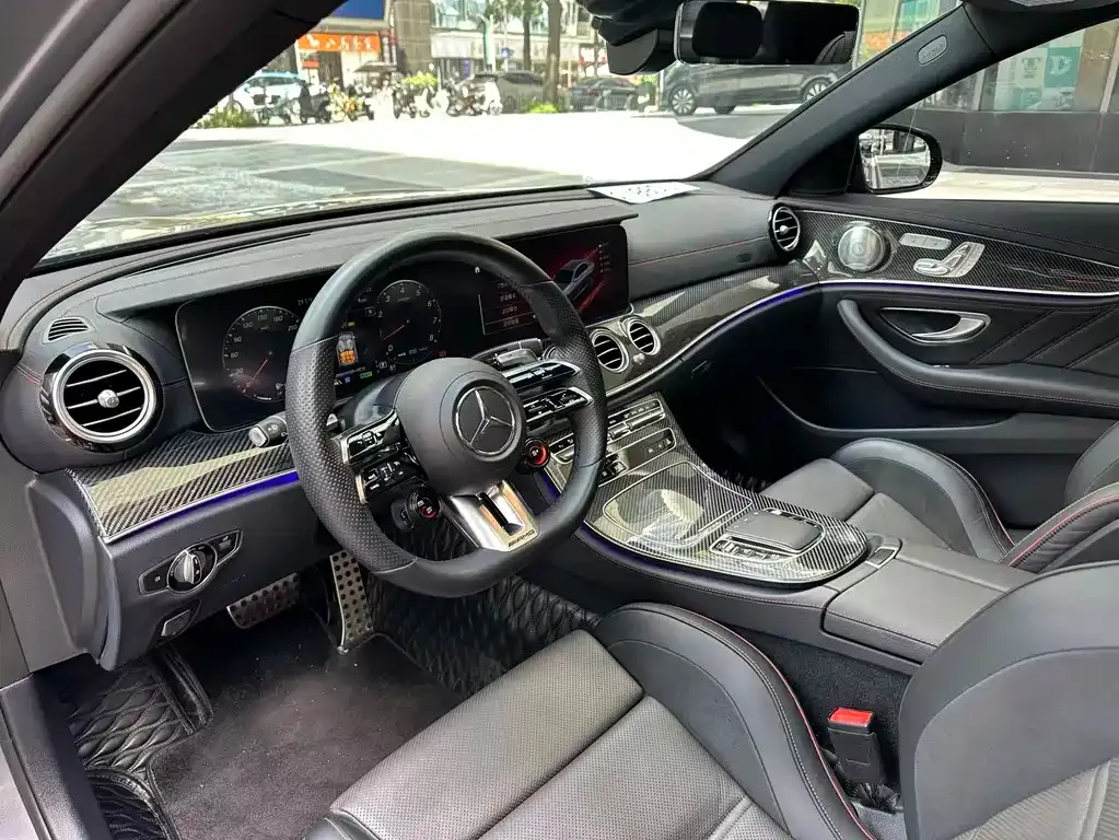 Mercedes-Benz E-Class AMG — фото 3