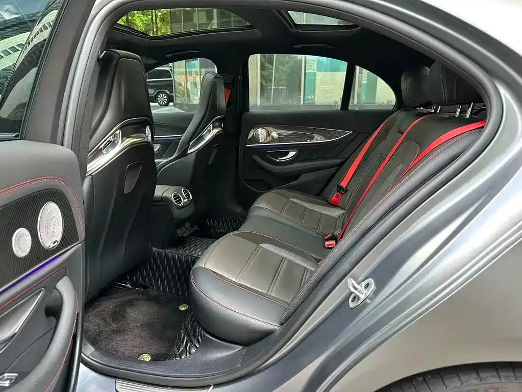 Mercedes-Benz E-Class AMG — фото 4