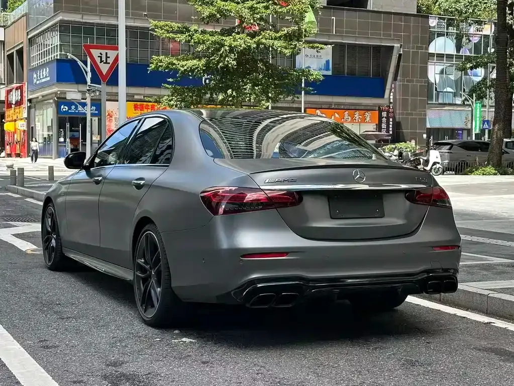 Mercedes-Benz E-Class AMG — фото 5