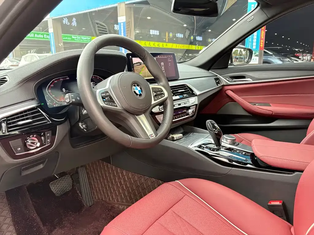 BMW 5 Series — фото 10