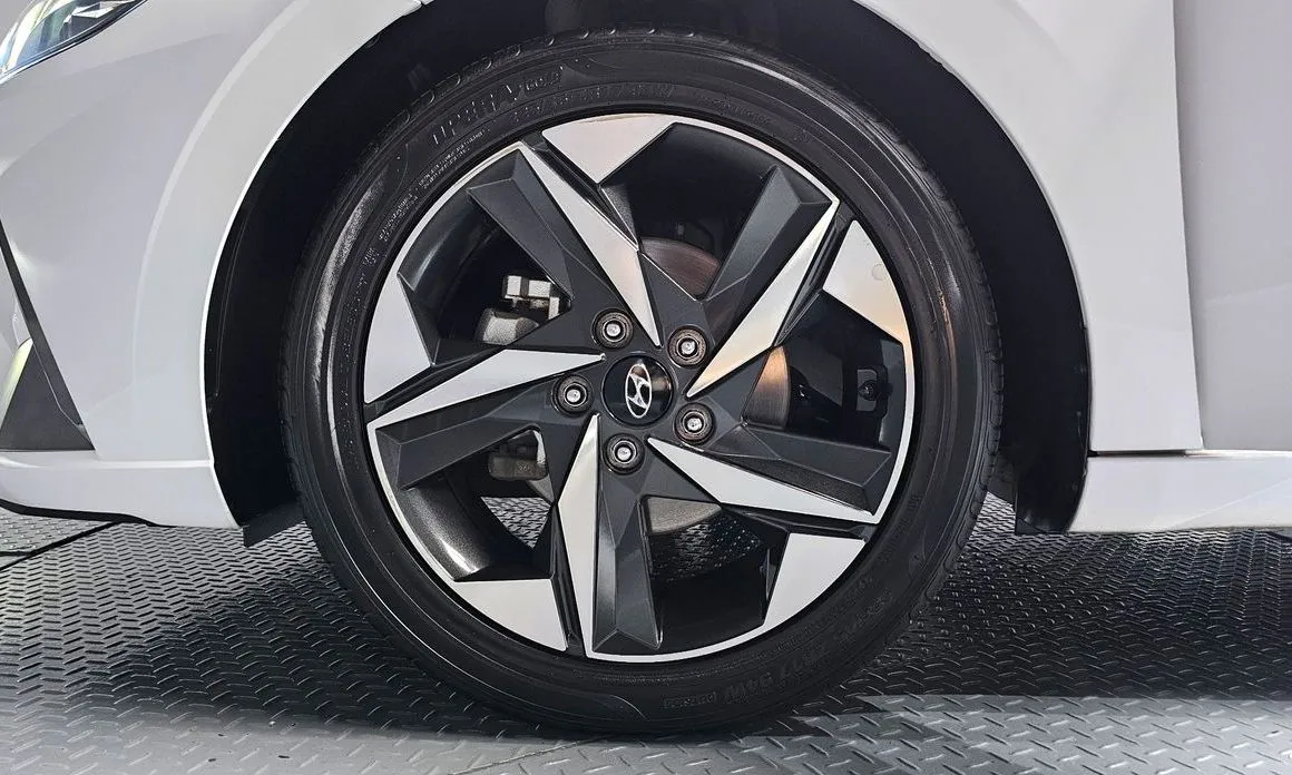 Hyundai AVANTE — фото 6