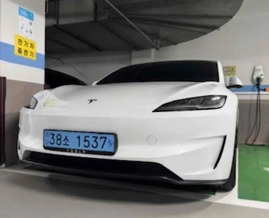 Tesla Model 3 — фото 2