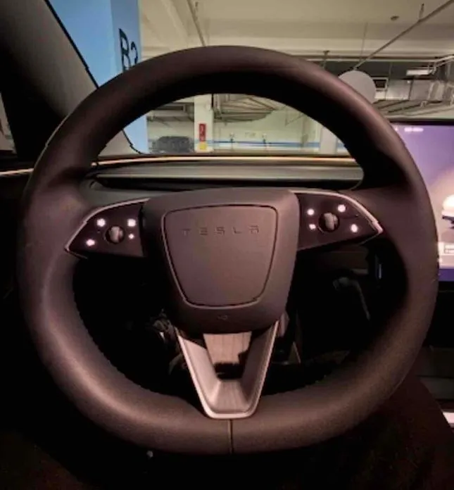 Tesla Model 3 — фото 7