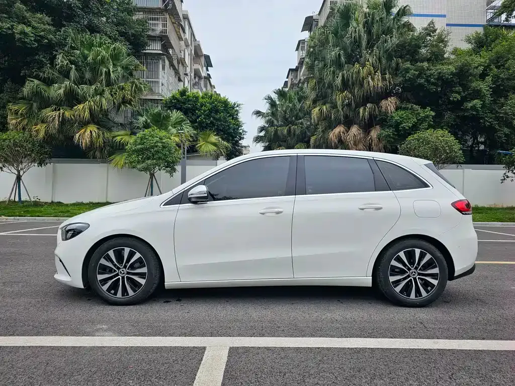 Mercedes-Benz B-Class — фото 9