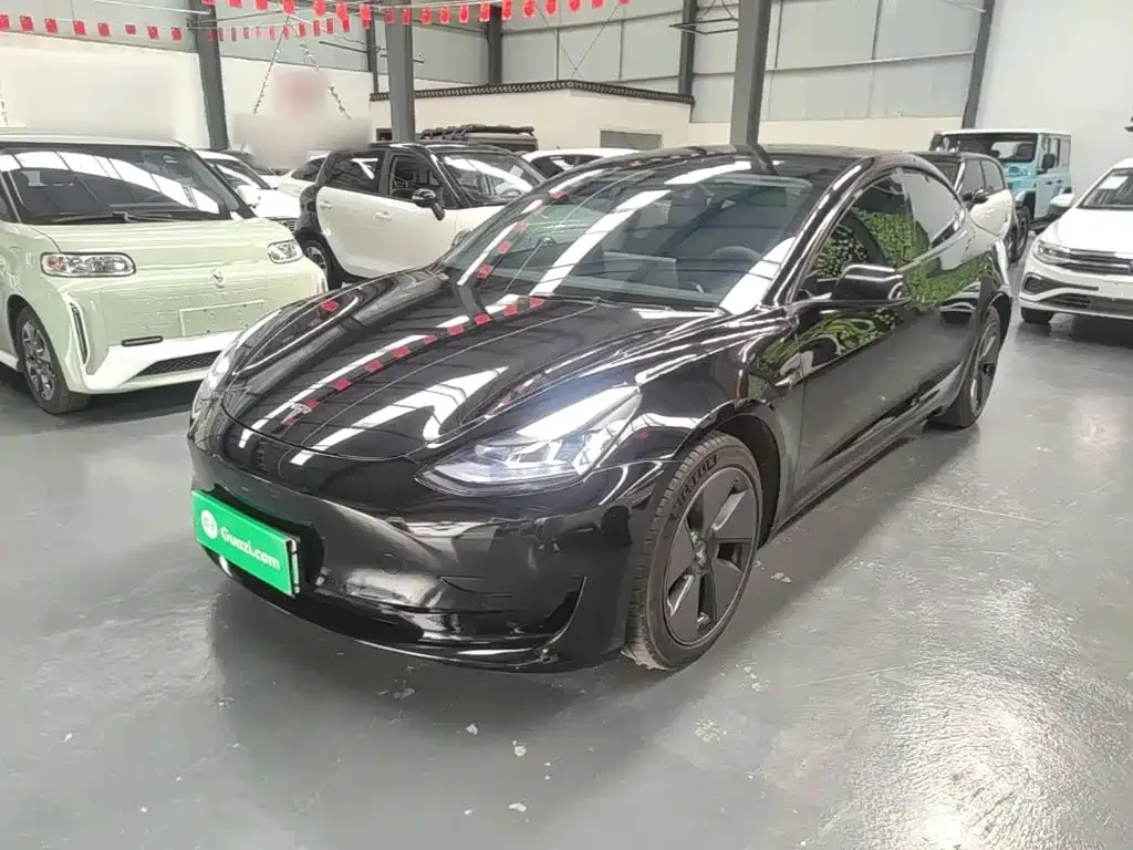 Tesla Model 3 — фото 10
