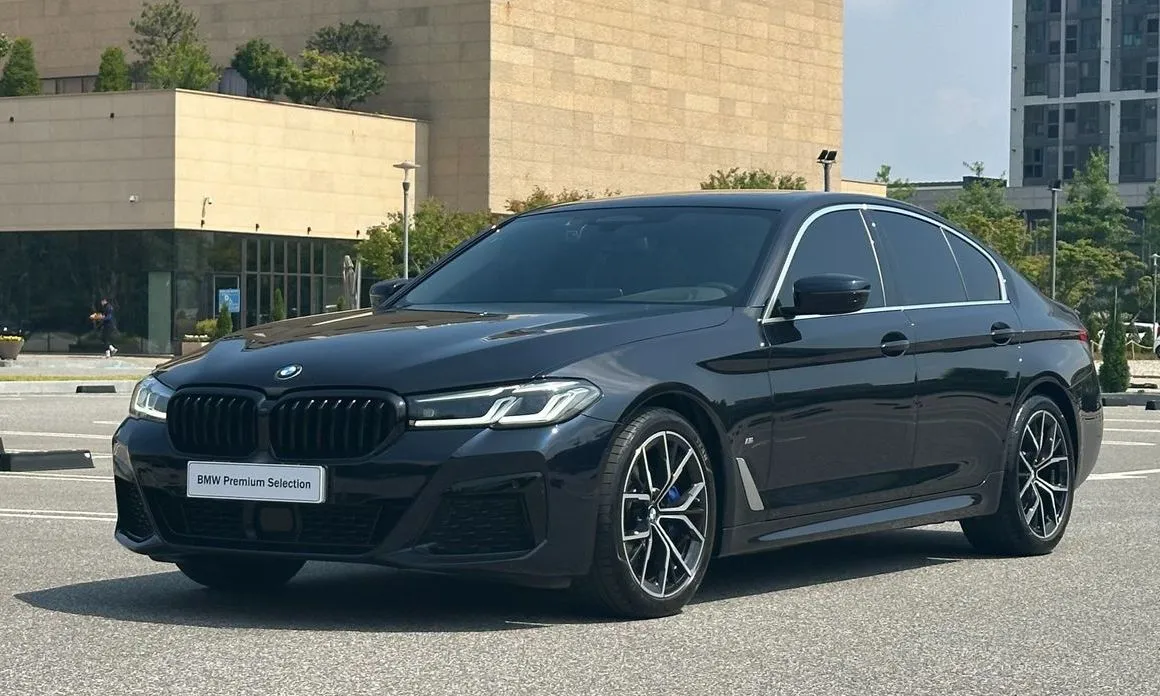 BMW 5-Series — фото 1