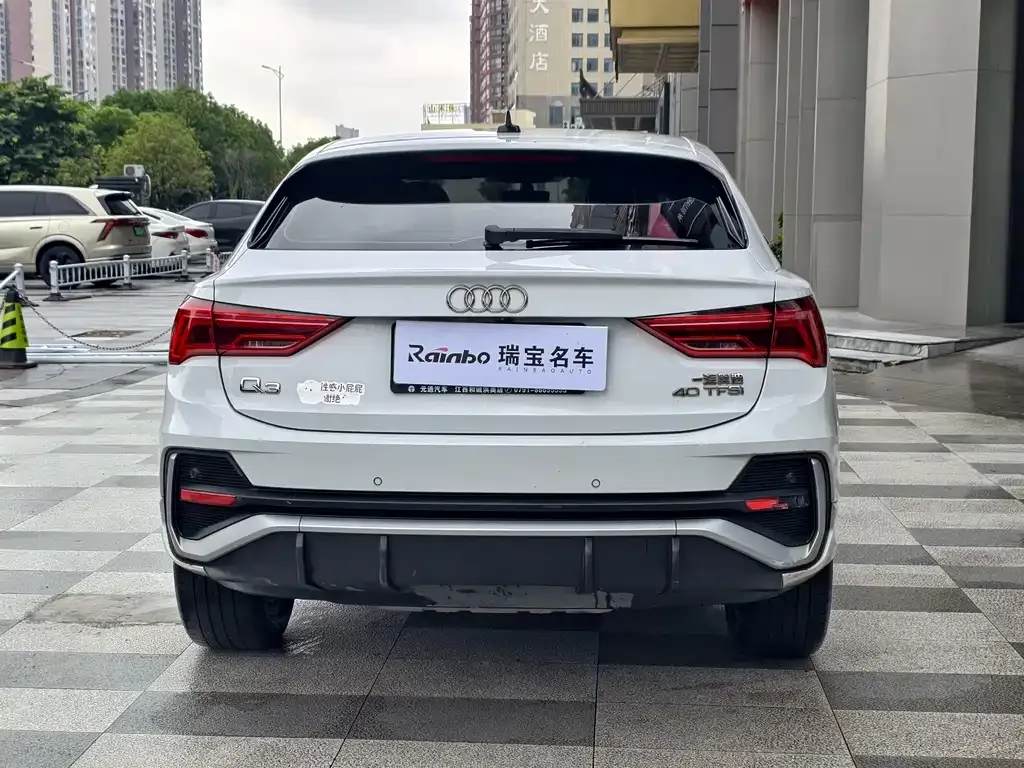 Audi Q3 — фото 2