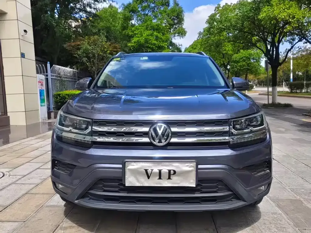 Volkswagen Tharu — фото 1