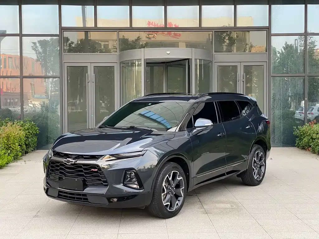 Chevrolet Blazer — фото 1