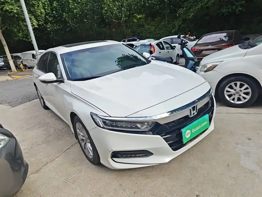 Honda Accord — фото 5