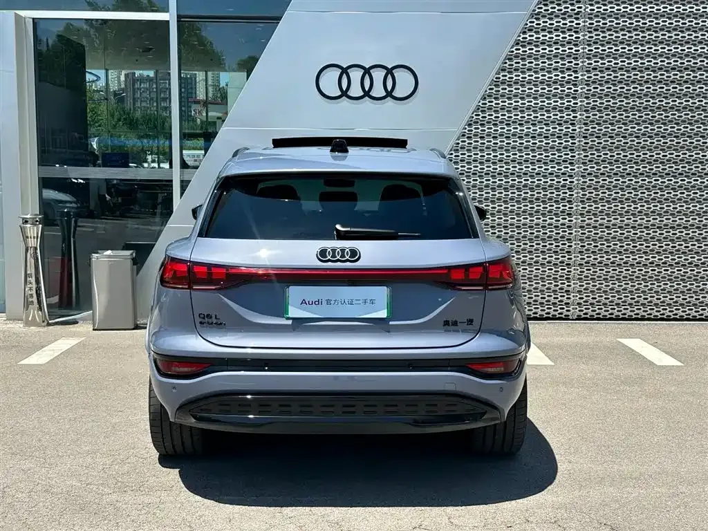 Audi Q6L e-tron — фото 10