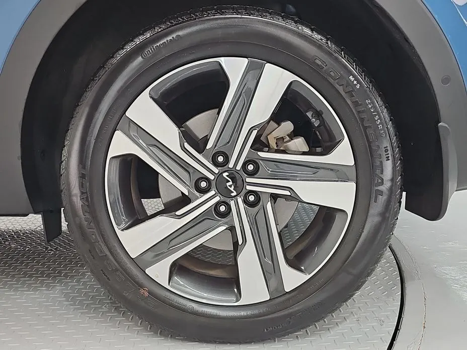 Kia Sorento — фото 8