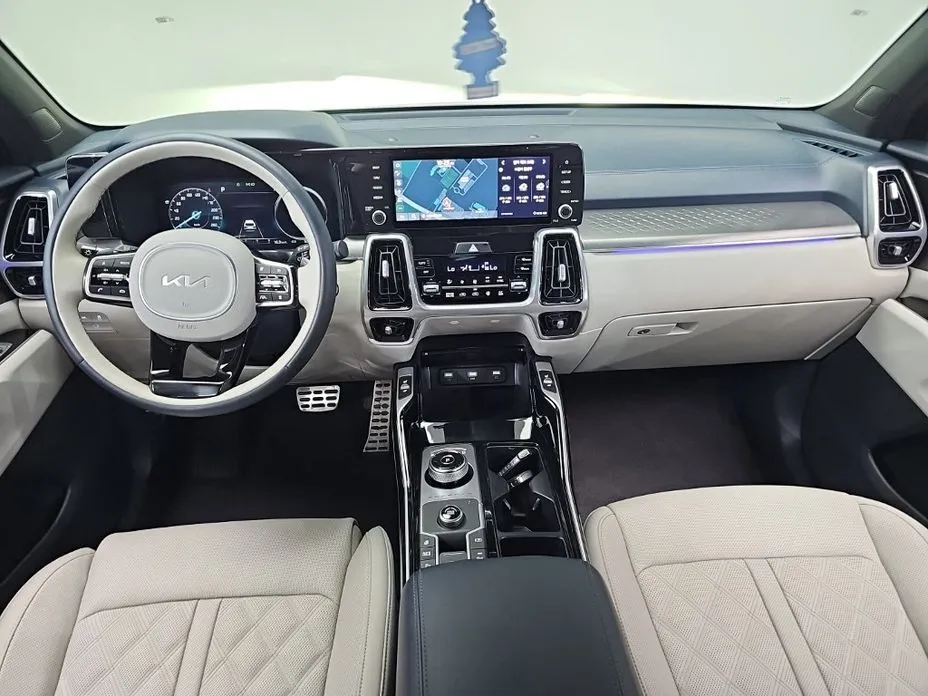 Kia Sorento — фото 10