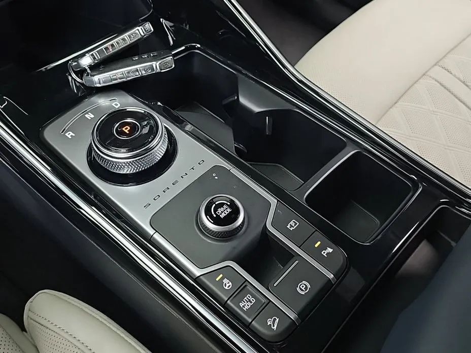 Kia Sorento — фото 5