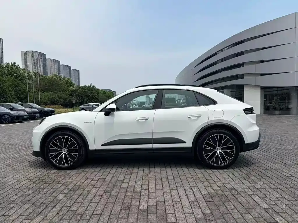 Porsche Macan EV — фото 4