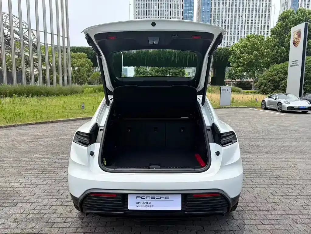 Porsche Macan EV — фото 8