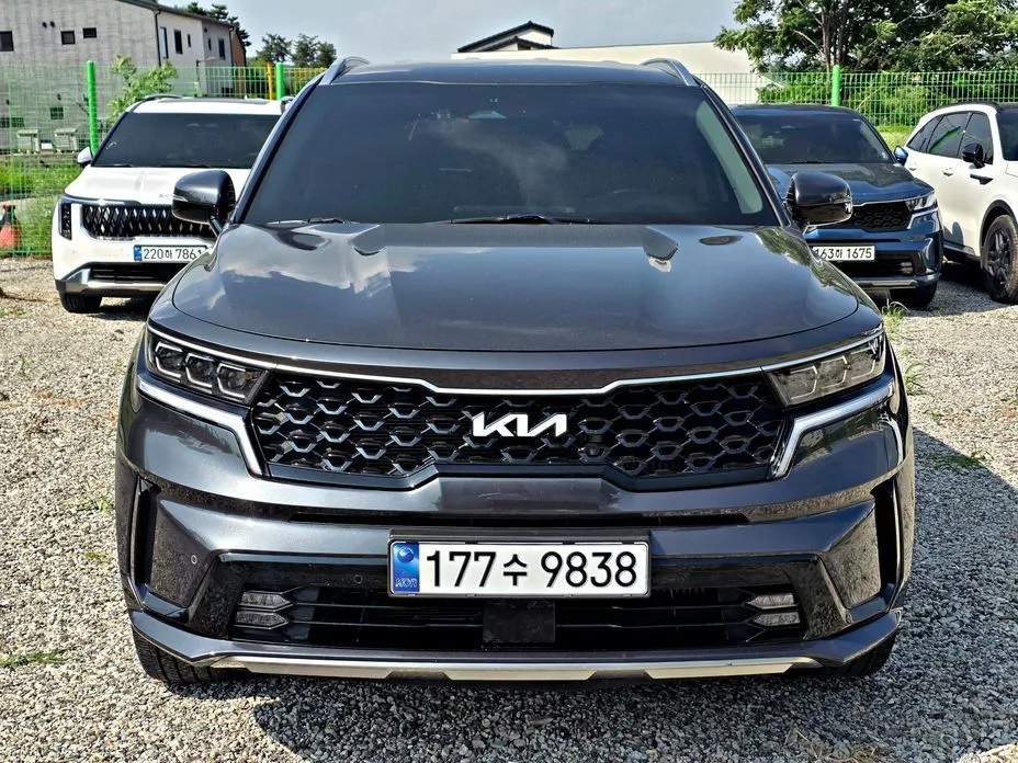 Kia Sorento — фото 9