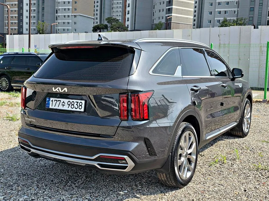 Kia Sorento — фото 5