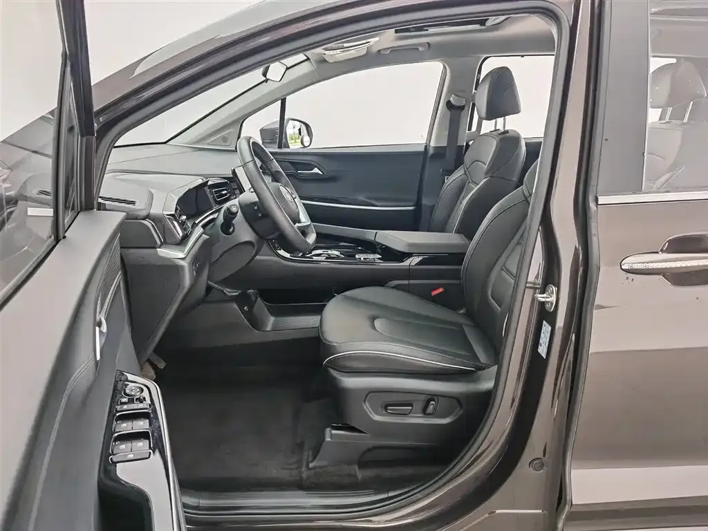 Hyundai Custo — фото 9