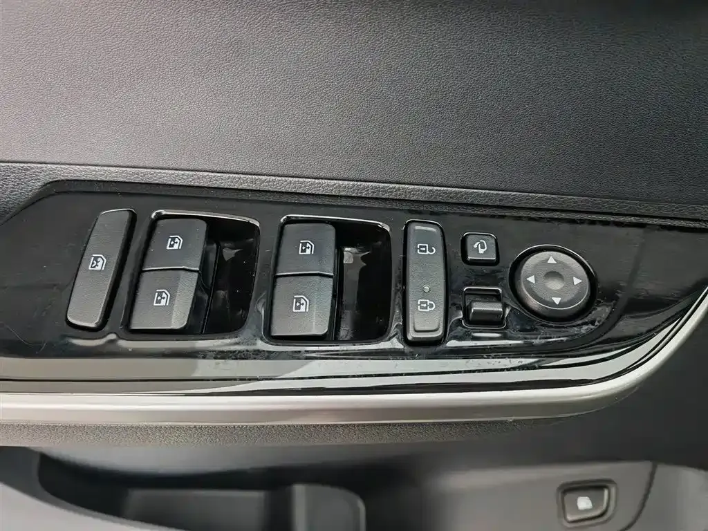 Hyundai Custo — фото 10