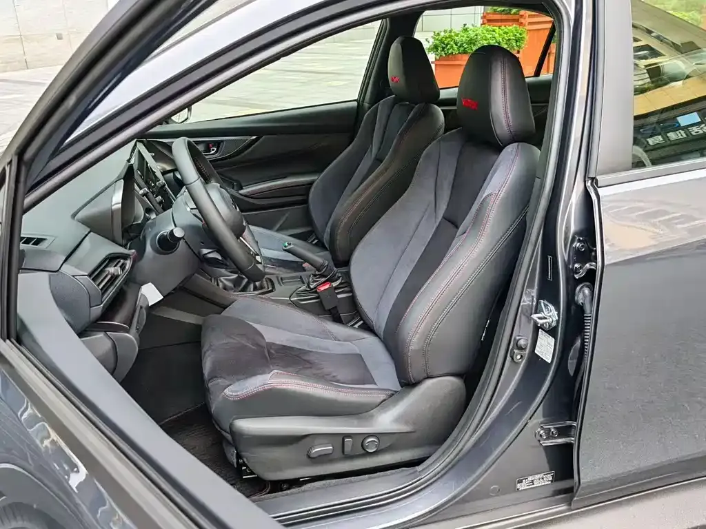 Subaru WRX — фото 3