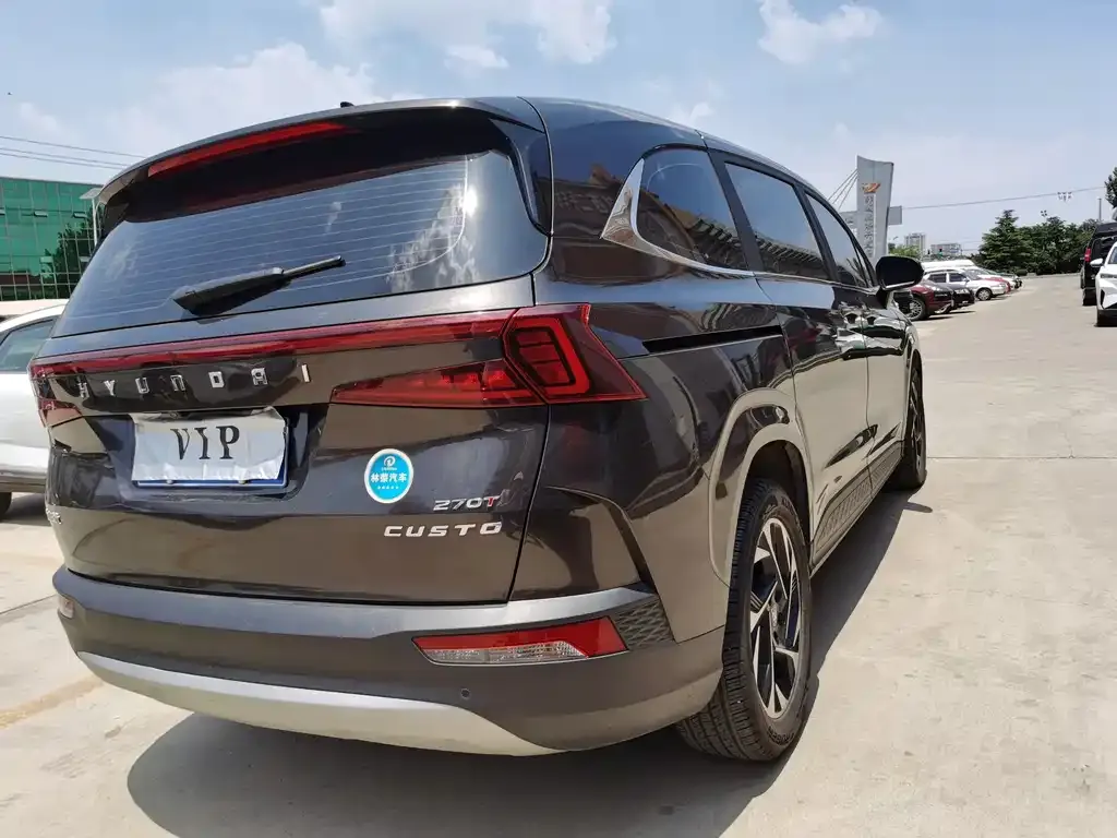 Hyundai Custo — фото 2