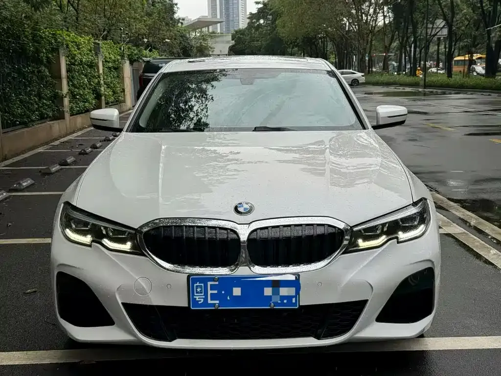 BMW 3 Series — фото 1