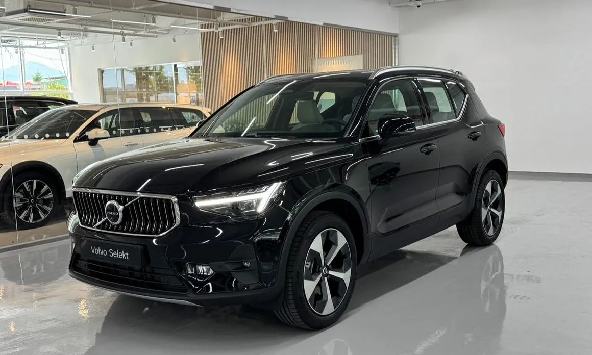 Volvo XC40 — фото 1