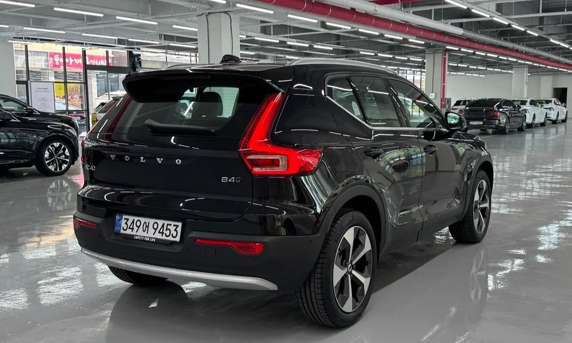 Volvo XC40 — фото 3