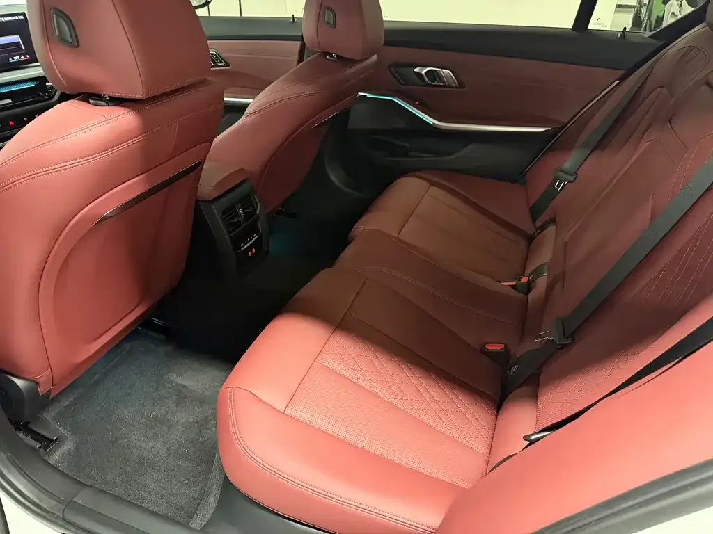 BMW 3 Series — фото 10