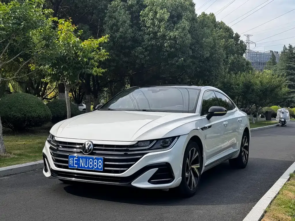 Volkswagen CC — фото 1