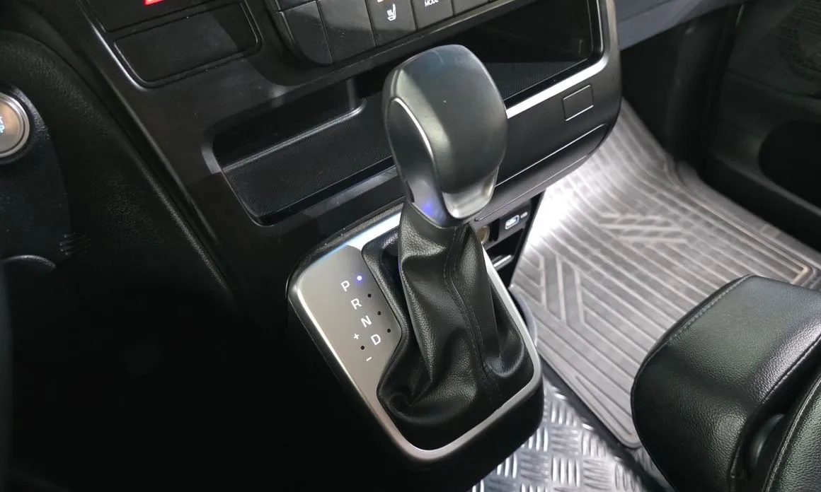 Hyundai Staria — фото 8
