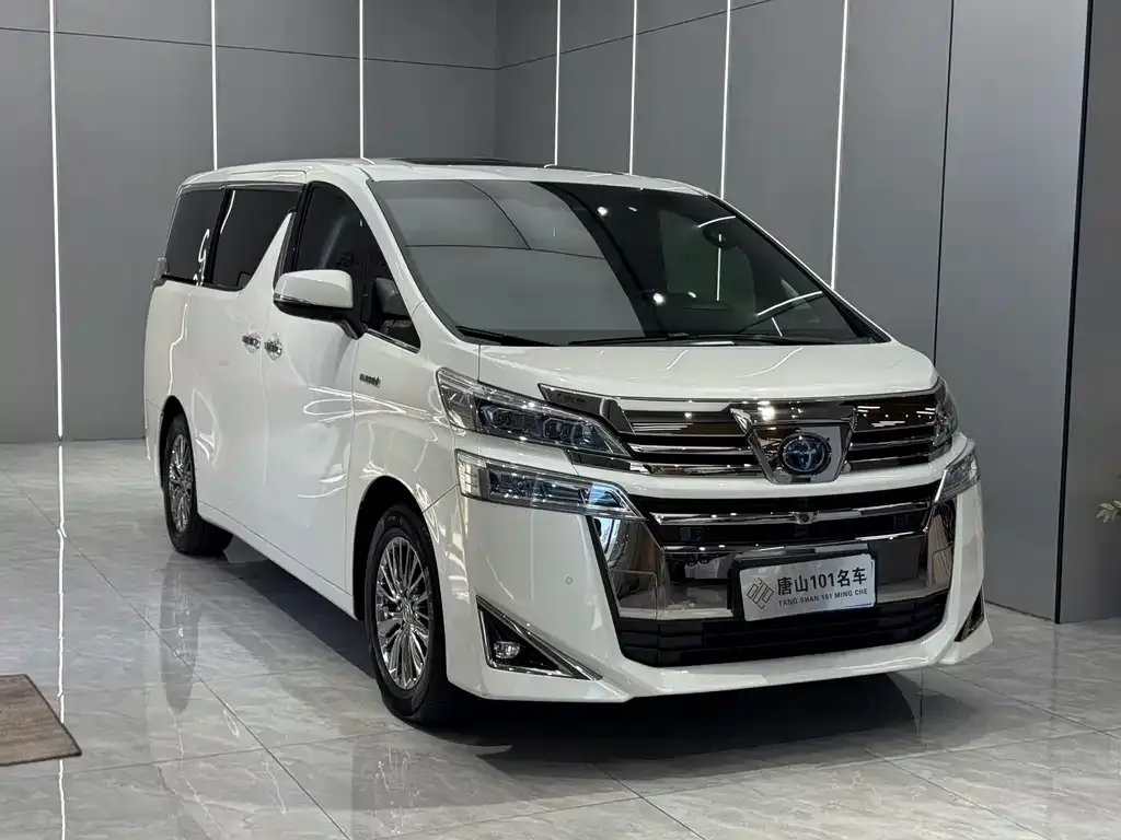Toyota Vellfire — фото 3